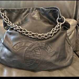 Rare Vintage Chanel Black Lambskin Leather Chunky Large Hobo Tote Shoulder Bag